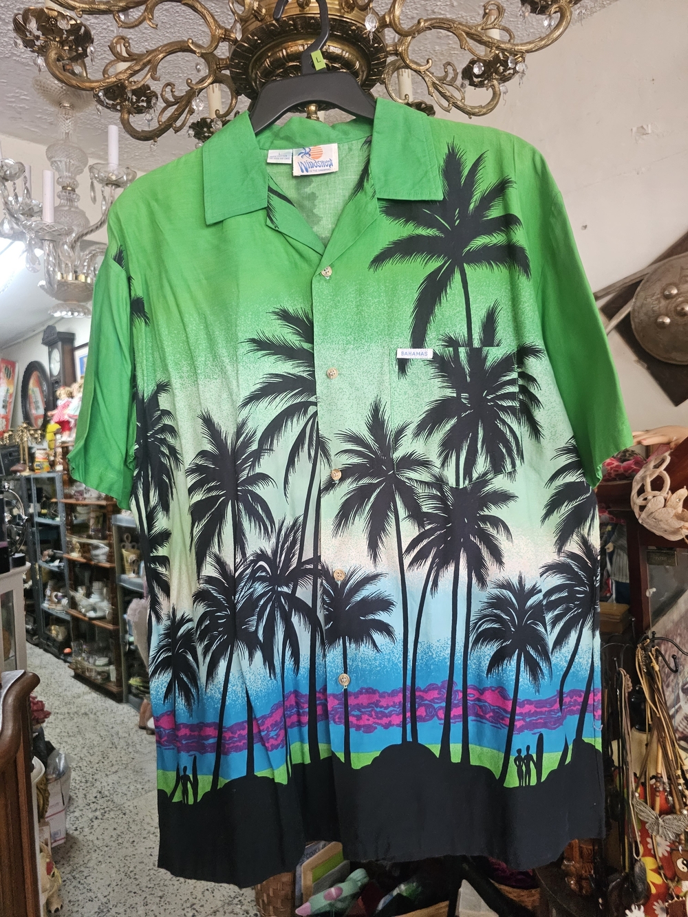 Island Vibes Men’s Green Palm Print Hawaiian Shirt